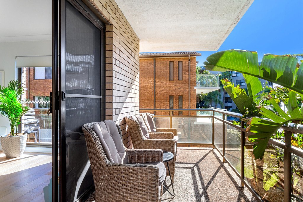 1/5 Columbia Close NELSON BAY 9