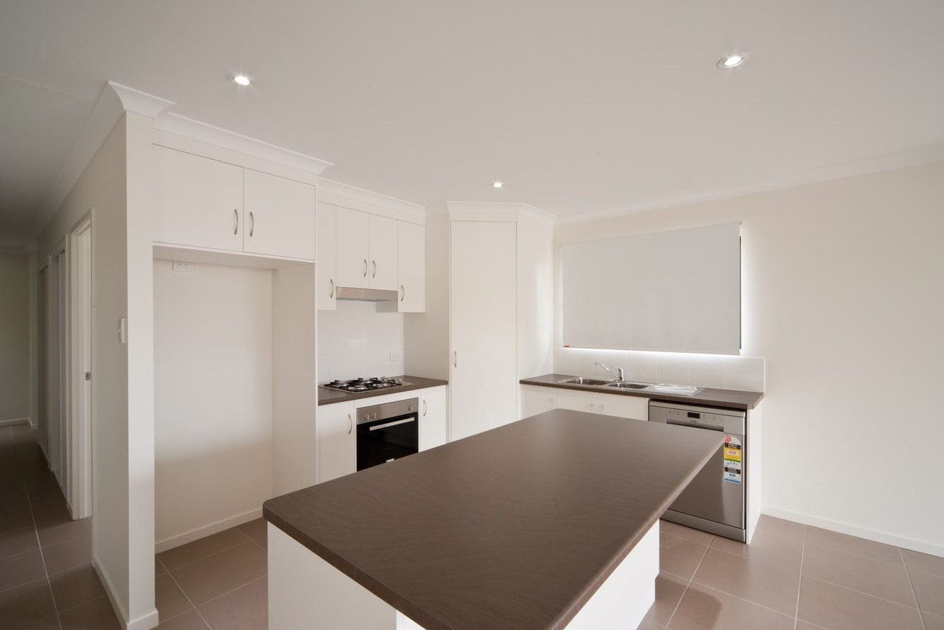 15 Companion Way CANNONVALE 2
