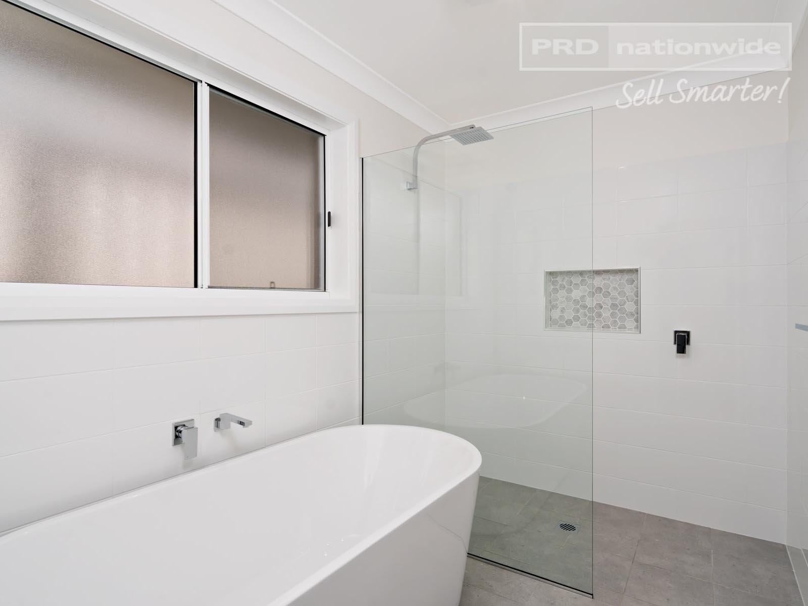 15 Coppabella Drive GOBBAGOMBALIN 9