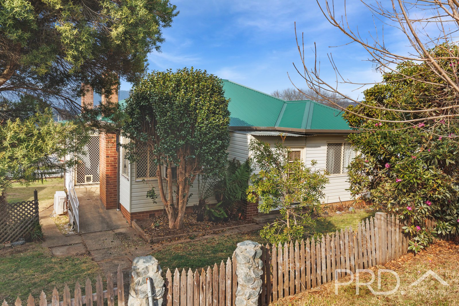 15 Corralyn Avenue BATLOW 1