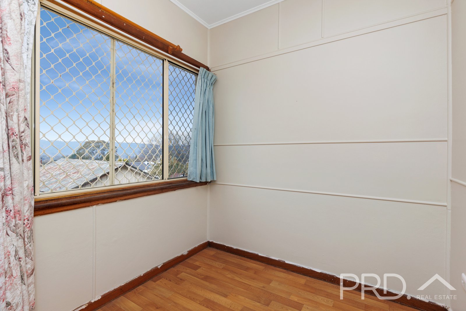 15 Corralyn Avenue BATLOW 10