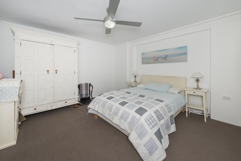 15 Corrie Parade CORLETTE 8