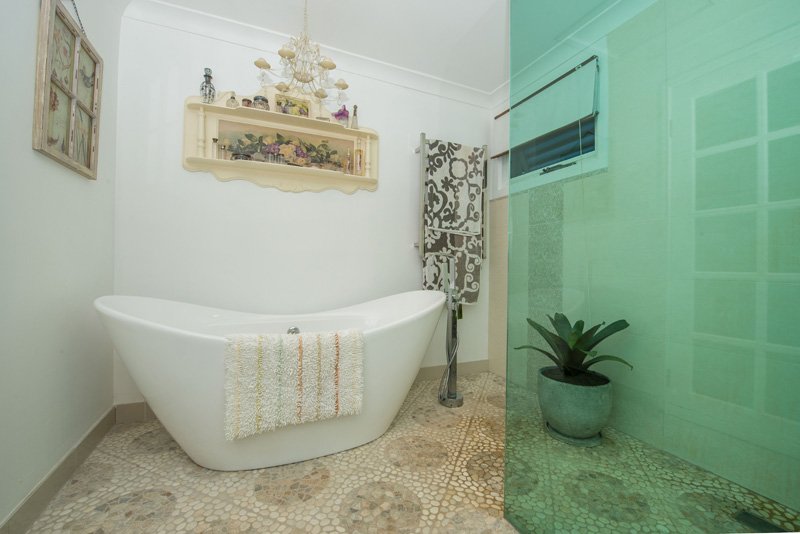 15 Corrie Parade CORLETTE 13