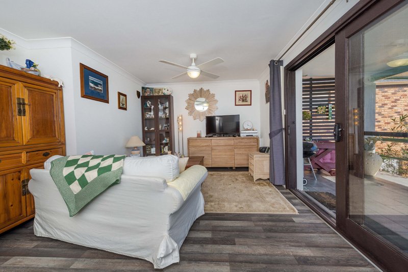 15 Corrie Parade CORLETTE 23