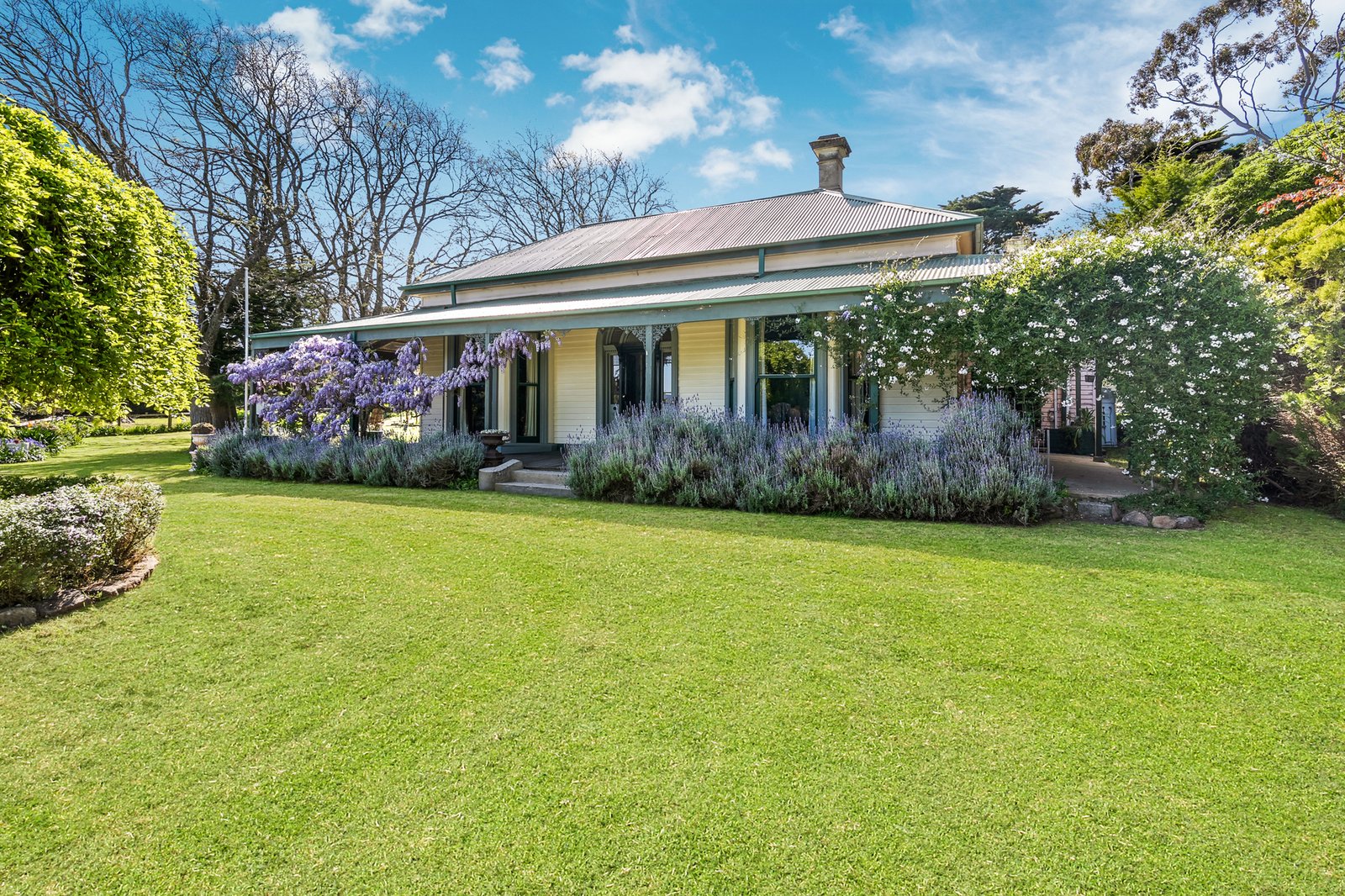 Real Estate and Property in 15 Costellos Road, Kilmore, VIC