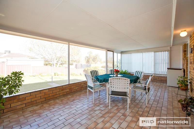 15 Crawford Street TAMWORTH 2