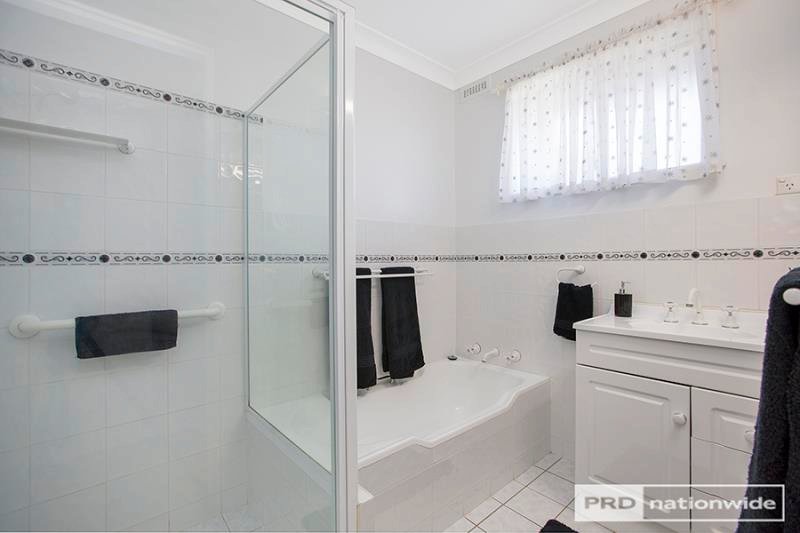 15 Crawford Street TAMWORTH 3