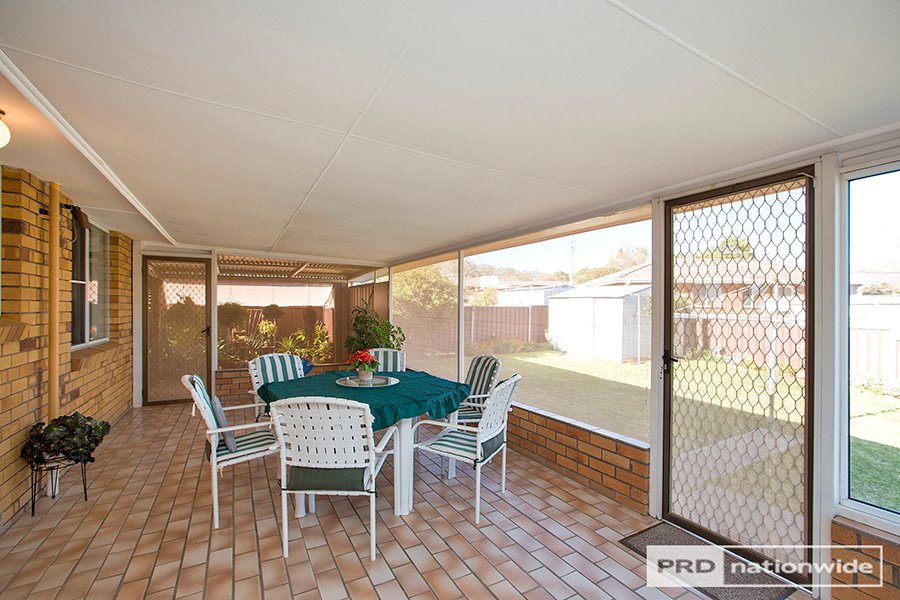 15 Crawford Street TAMWORTH 12