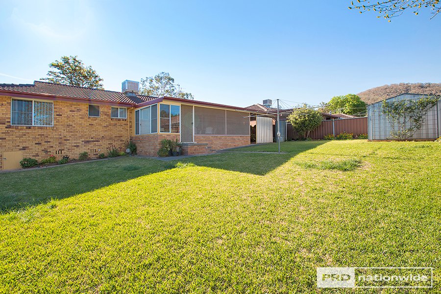 15 Crawford Street TAMWORTH 13
