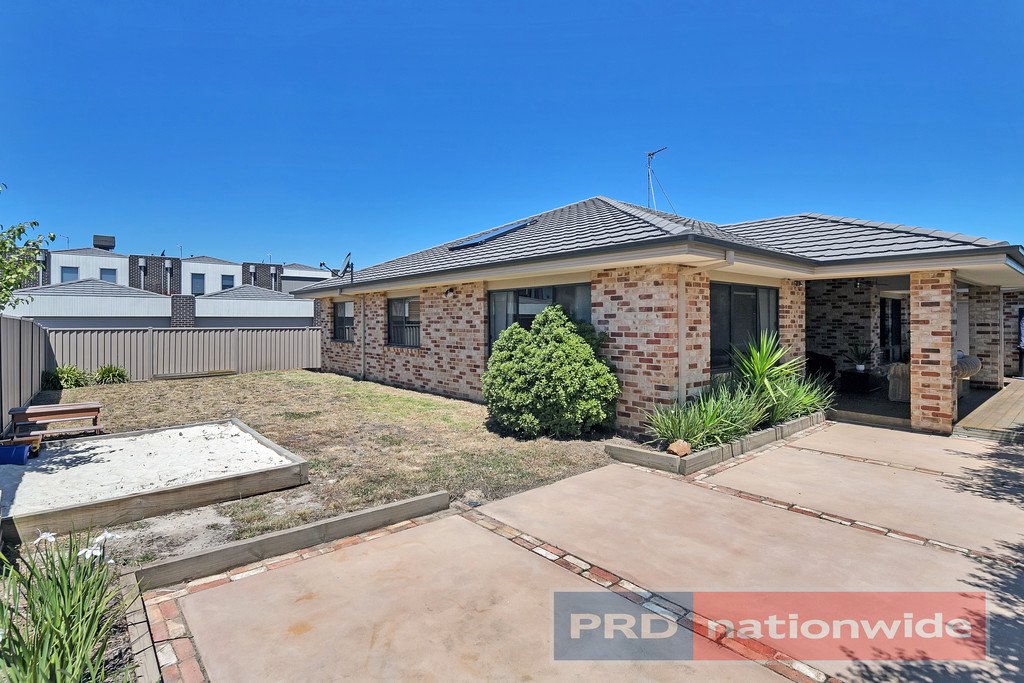 15 Creekstone Drive ALFREDTON 12