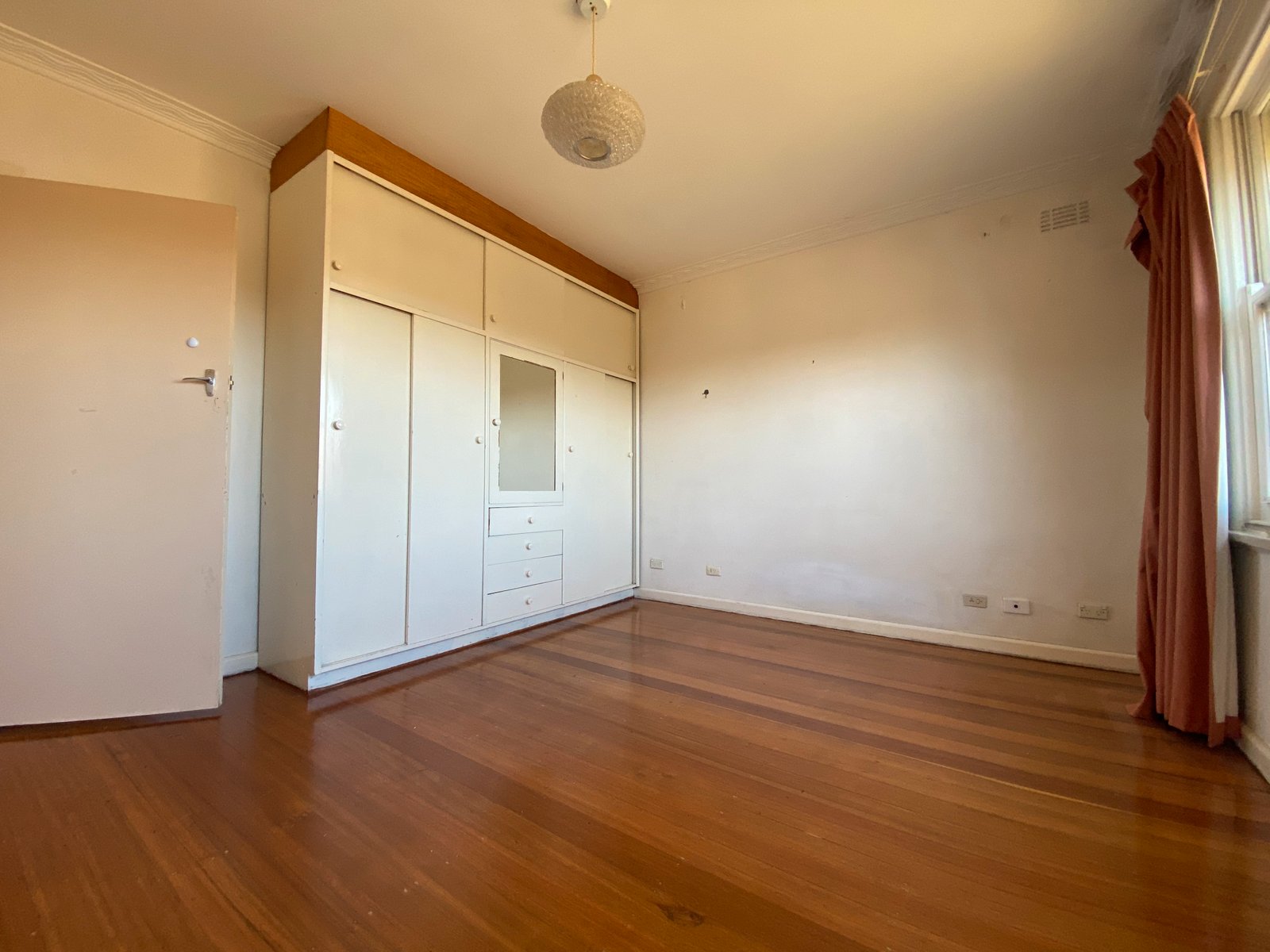 Gallery: 15 Cumming Street