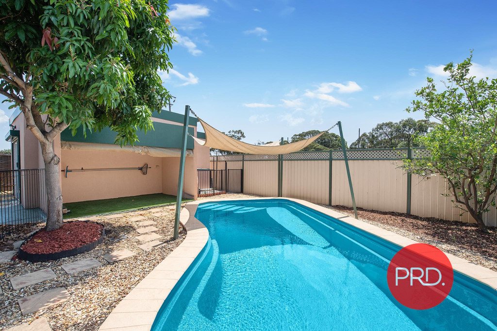 15 Cutcliffe Avenue REGENTS PARK 12