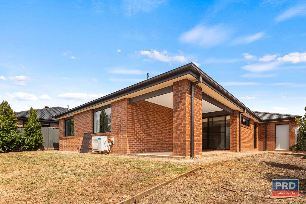 15 Daisy Street HUNTLY 9