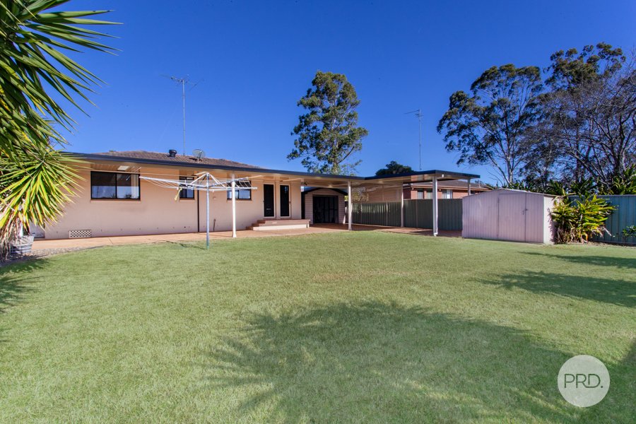 15 Damien Avenue SOUTH PENRITH 9