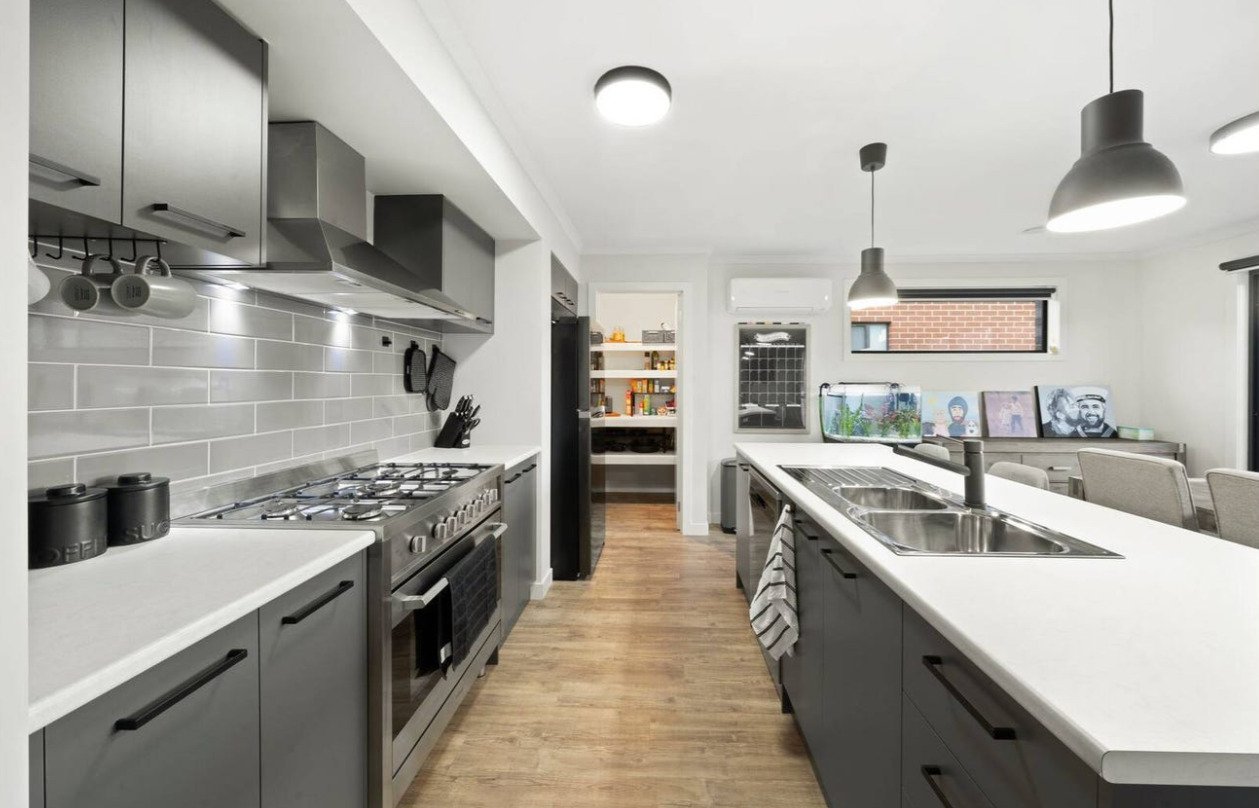 Gallery: 15 Davcol Drive