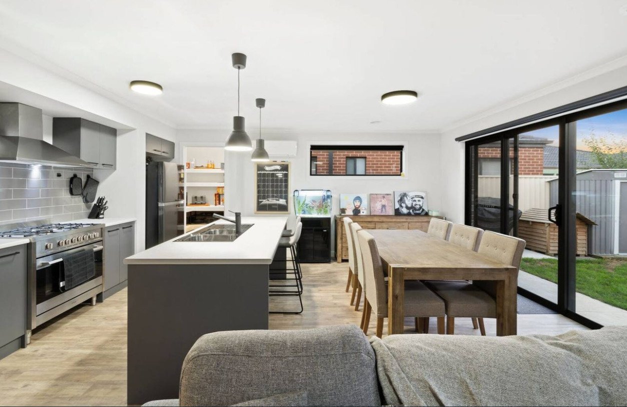 Gallery: 15 Davcol Drive