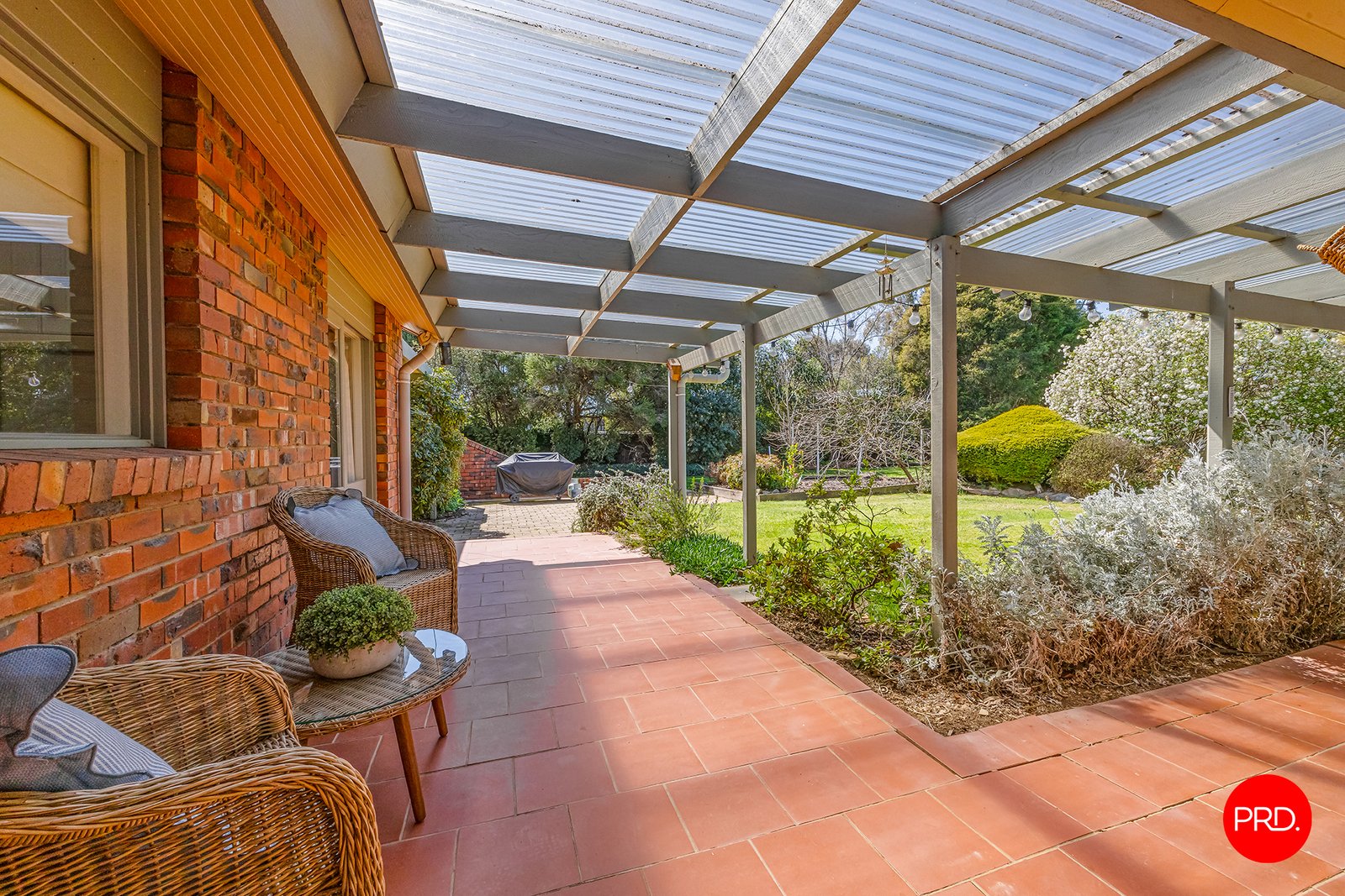 15 Dean Drive KIALLA 3
