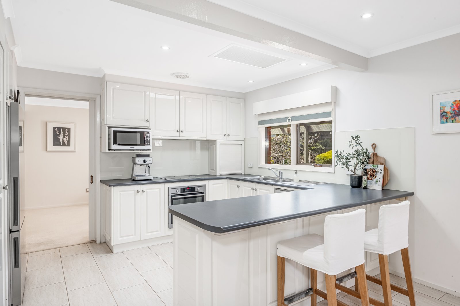 15 Dean Drive KIALLA 8