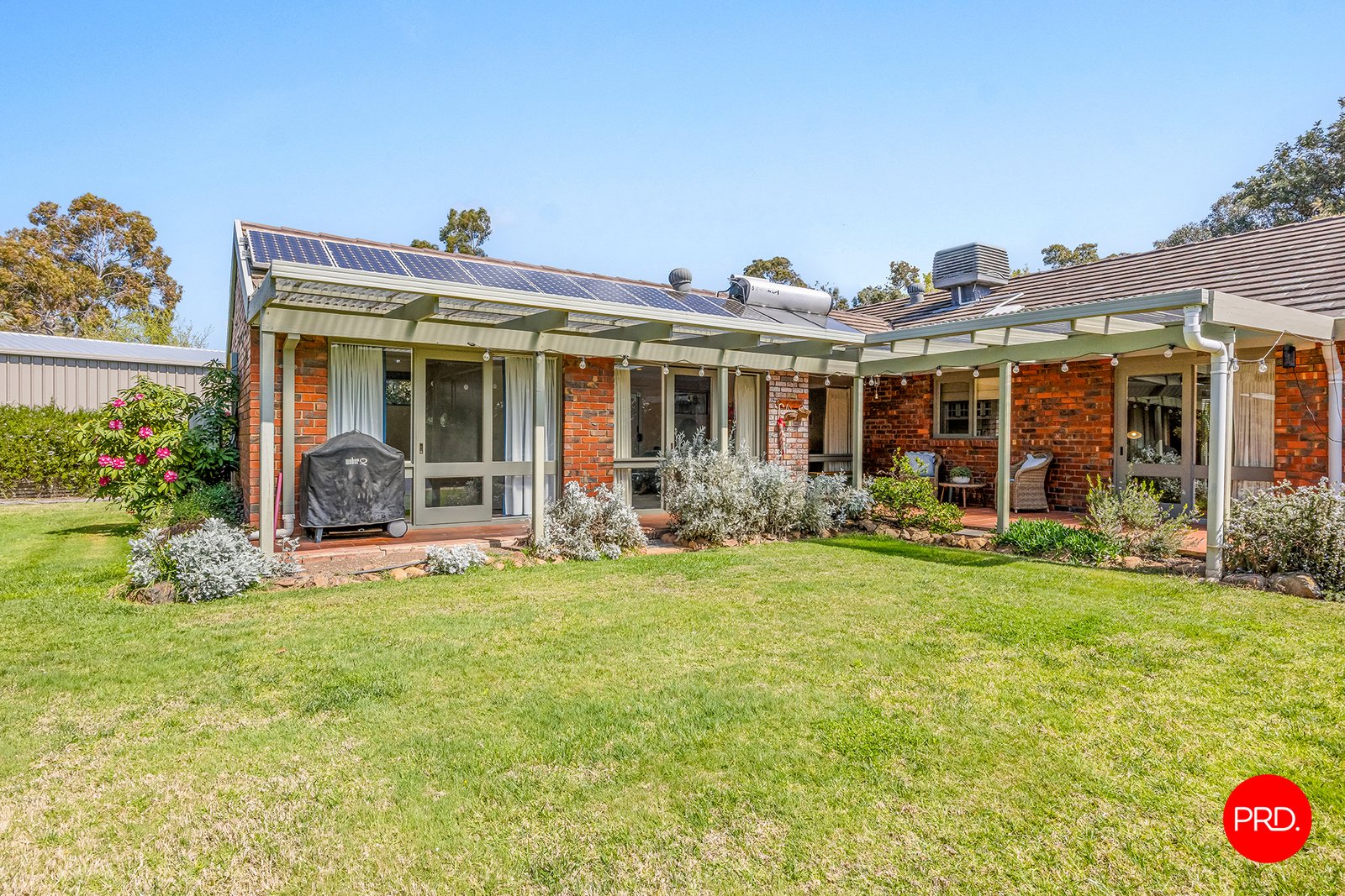 15 Dean Drive KIALLA 21