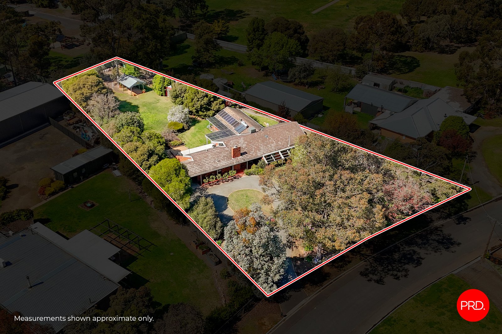 15 Dean Drive KIALLA 26