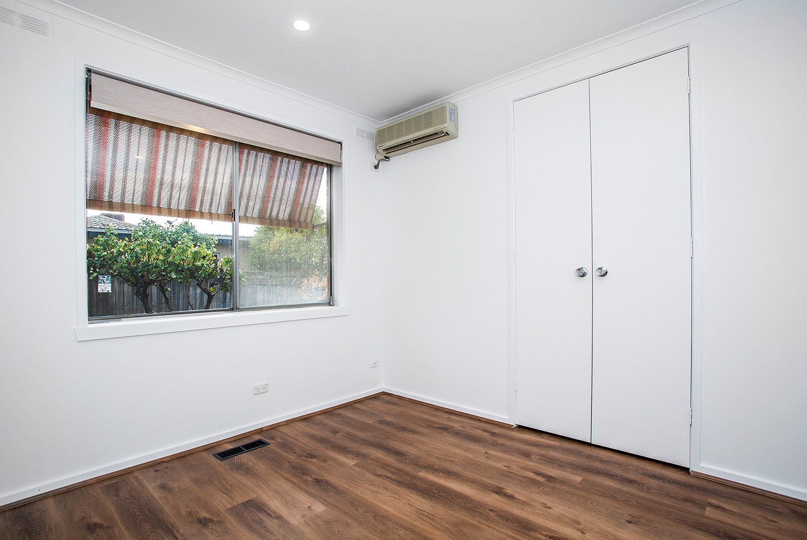 Real Estate and Property in 15 Dellfield Drive, Templestowe Lower, VIC