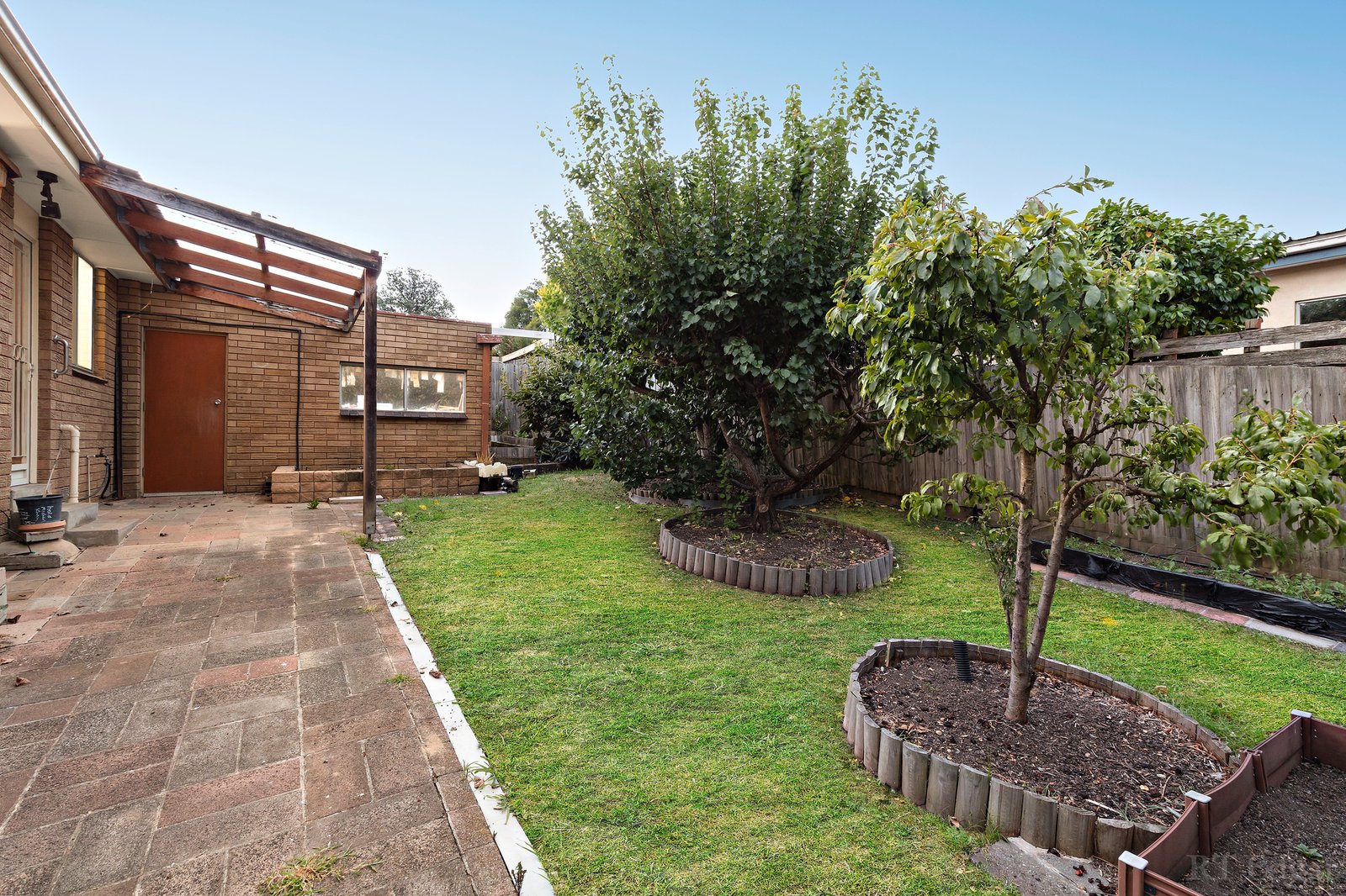 Real Estate and Property in 15 Dellfield Drive, Templestowe Lower, VIC