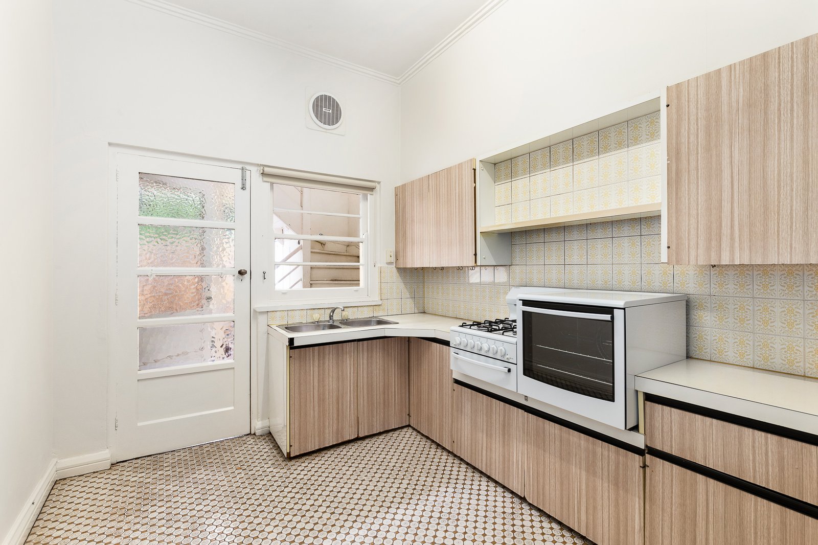 Gallery: 1/5 Dendy Street