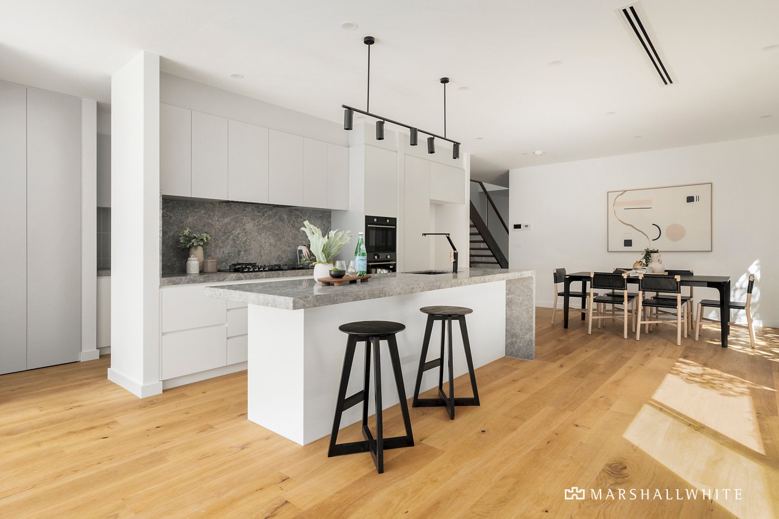 15 Derna Road, Ashburton, VIC