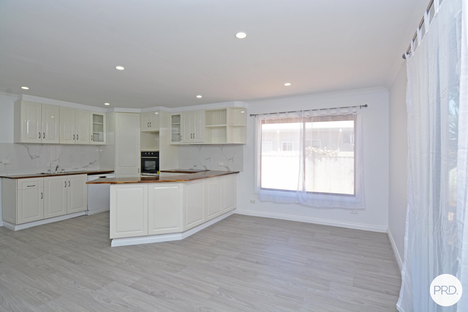 15 Desroy Avenue MILDURA 12