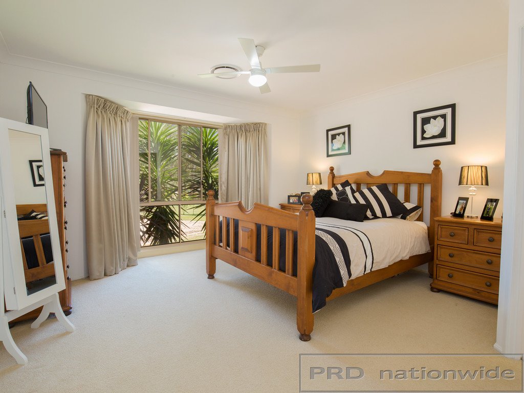 15 Diamantina Place WALLALONG 11