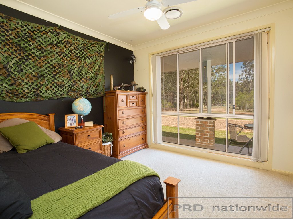 15 Diamantina Place WALLALONG 13
