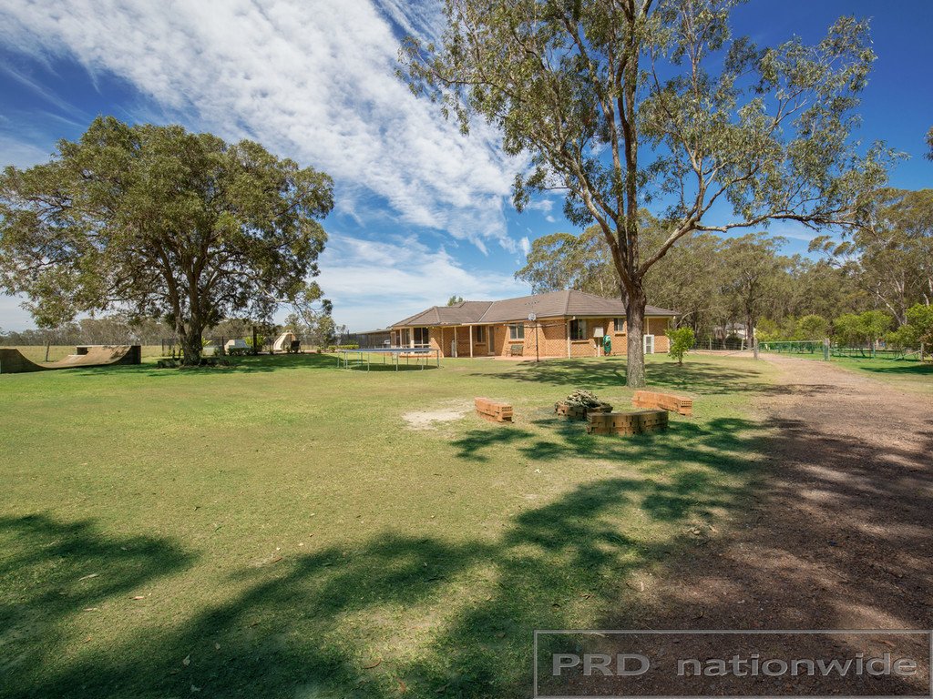 15 Diamantina Place WALLALONG 21