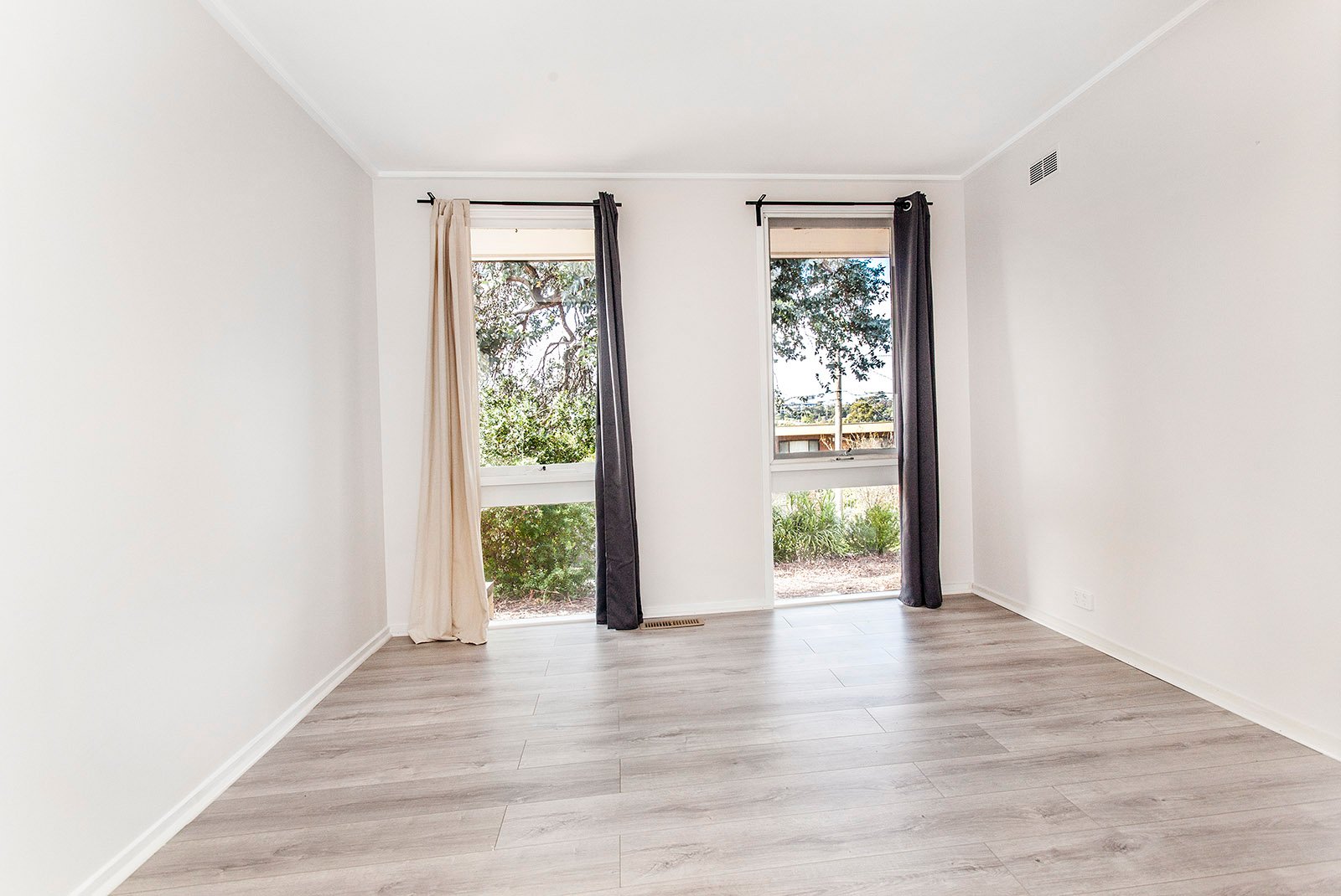 Real Estate and Property in 15 Dillwynia Avenue, Templestowe Lower, VIC