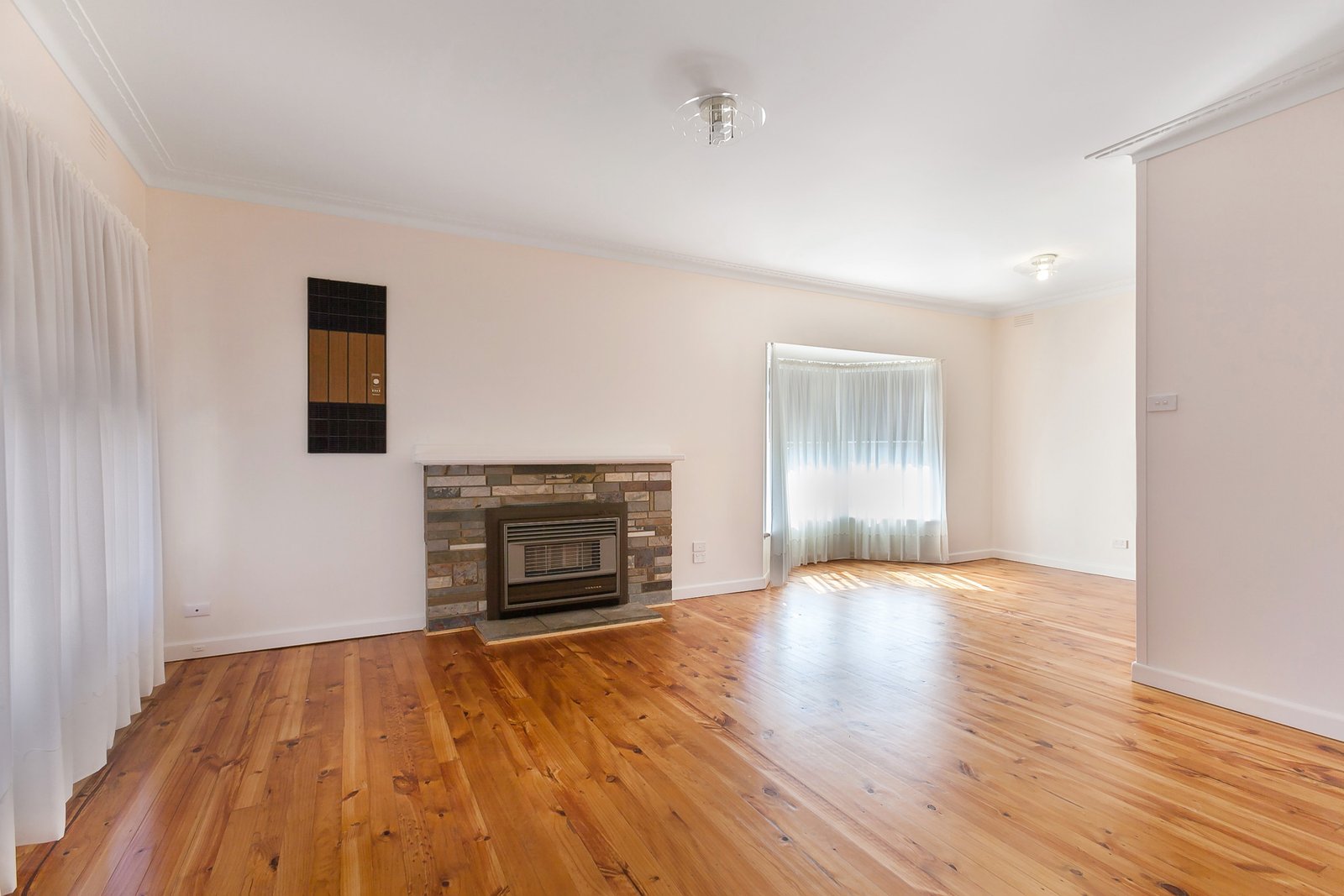 Gallery: 15 Dingley Court