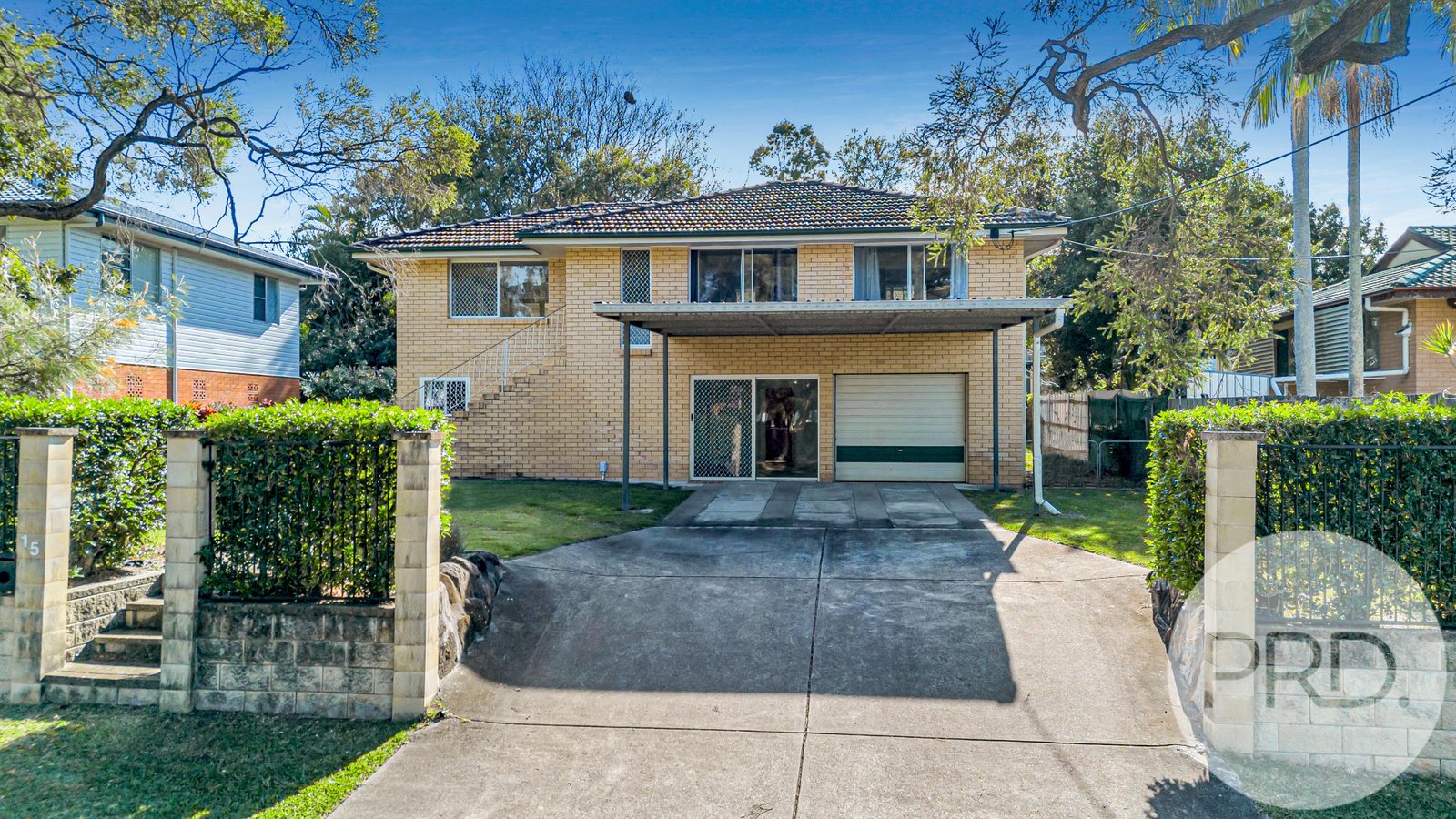 15 Dinterra Avenue FERNY HILLS 1