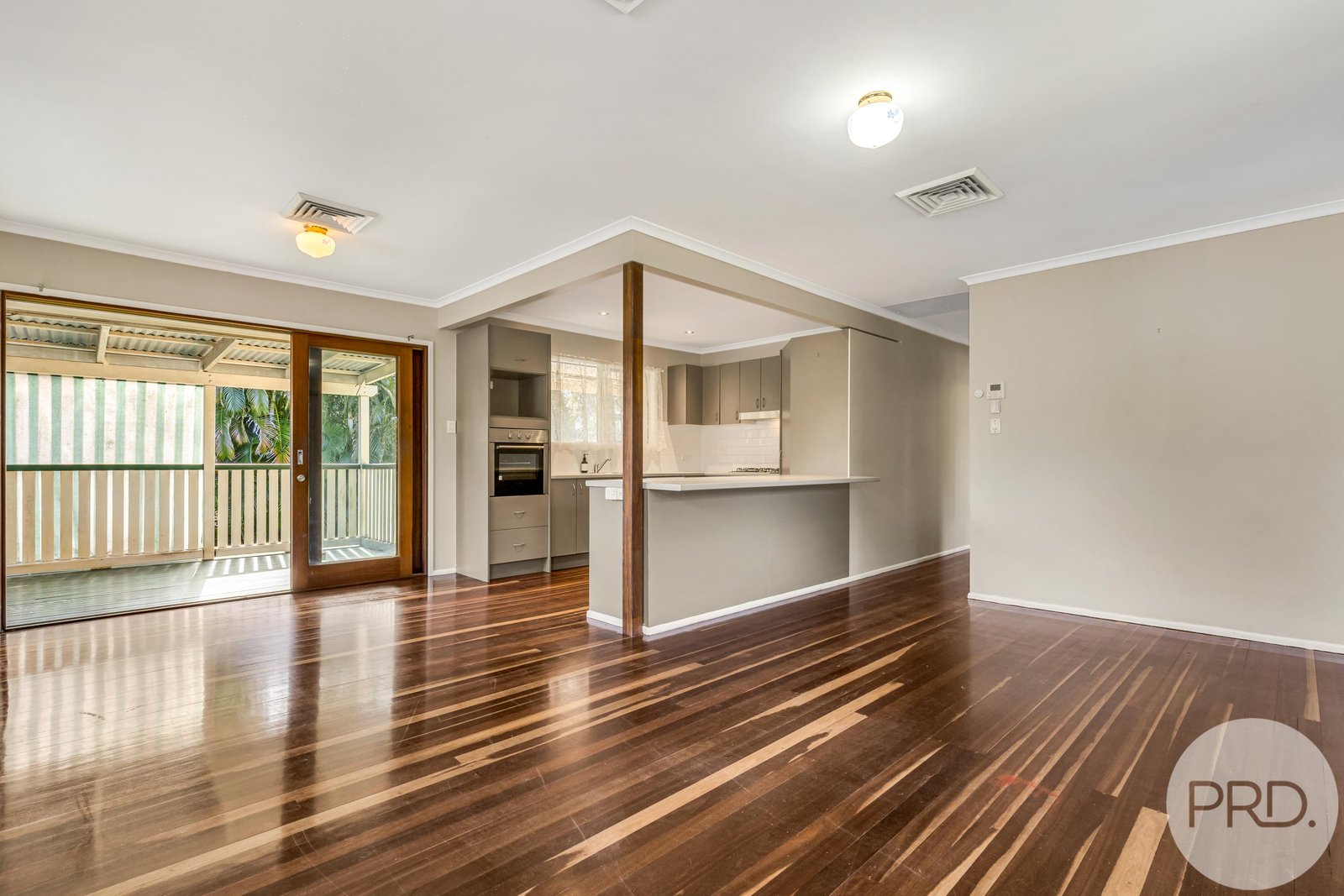 15 Dinterra Avenue FERNY HILLS 5