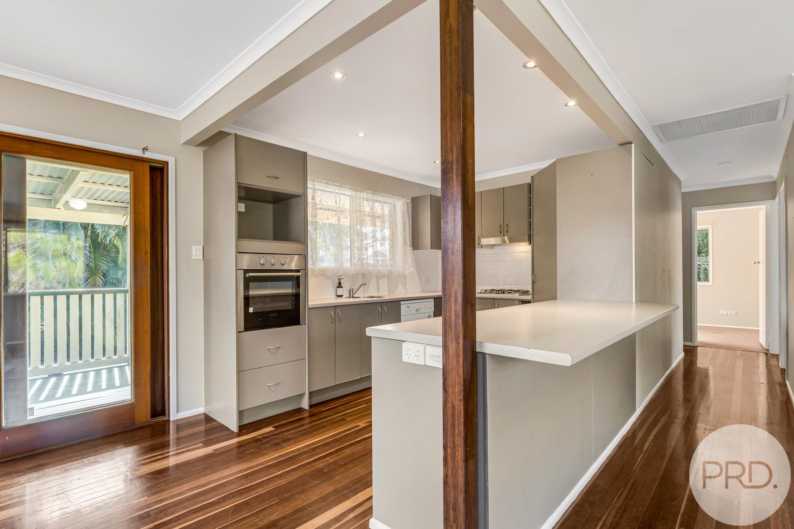 15 Dinterra Avenue FERNY HILLS 6