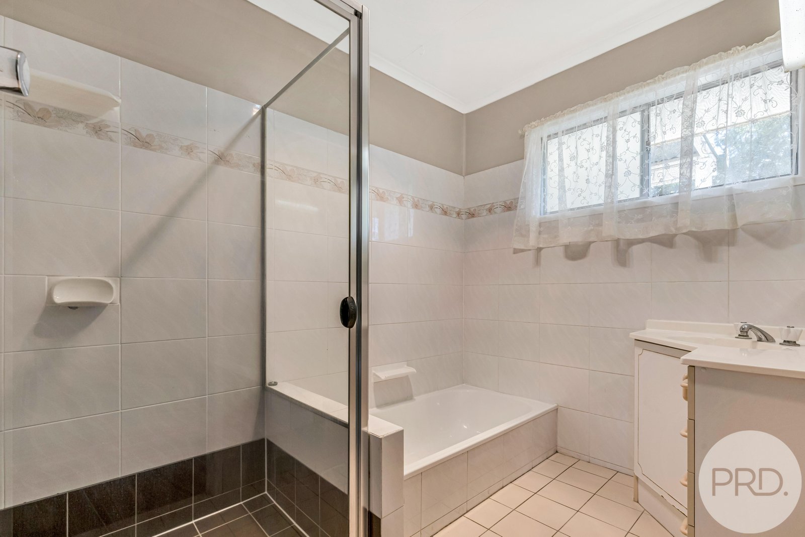 15 Dinterra Avenue FERNY HILLS 10