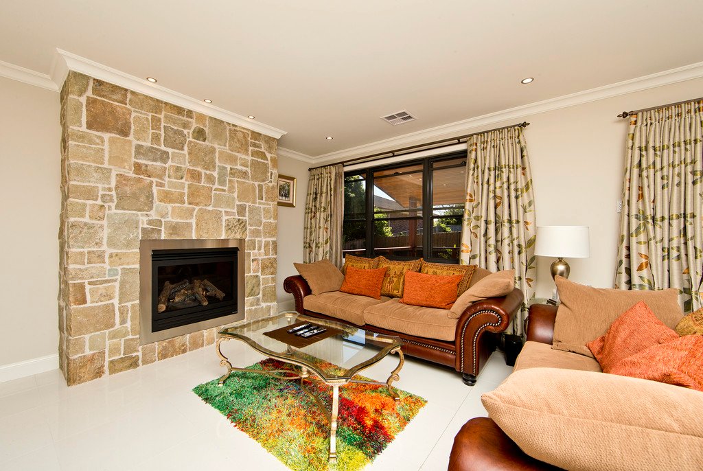 15 Dockside Avenue CORLETTE 8