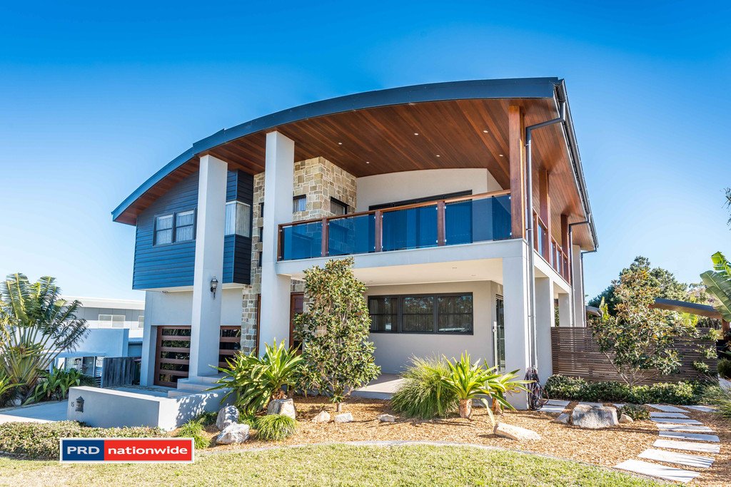15 Dockside Avenue CORLETTE 12