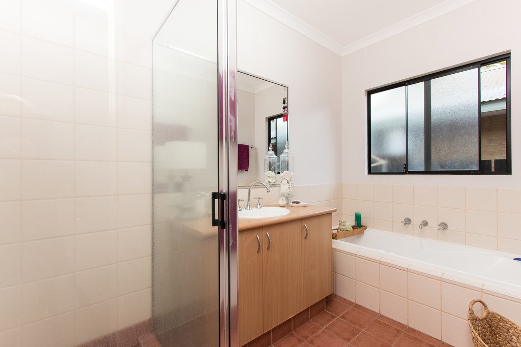 15 Dolby Road CABLE BEACH 16