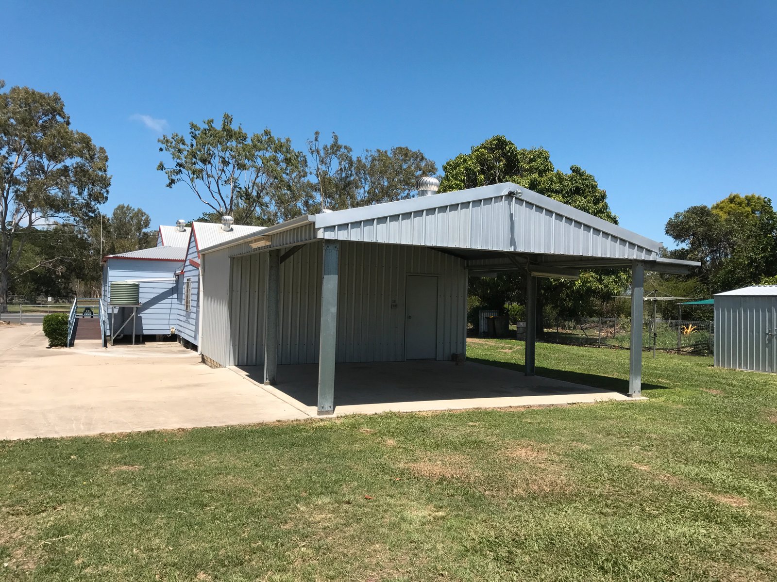 15 DOUGALL Street BOROREN 3