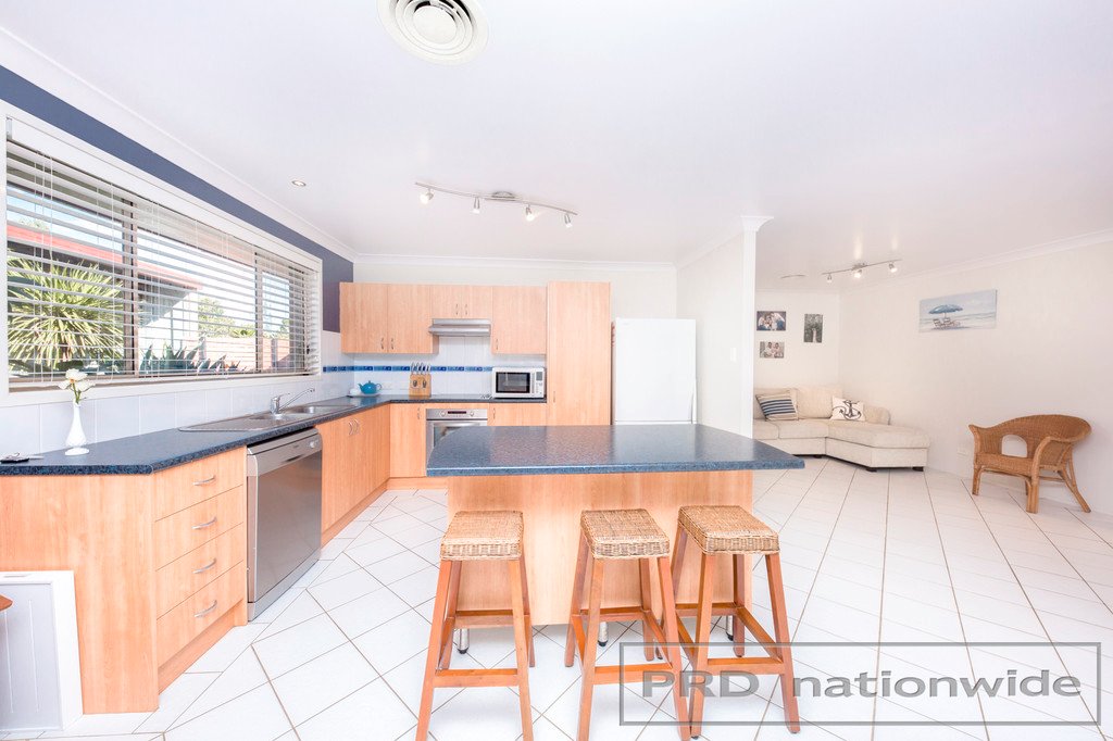 15 Drummond Ave  LARGS 3