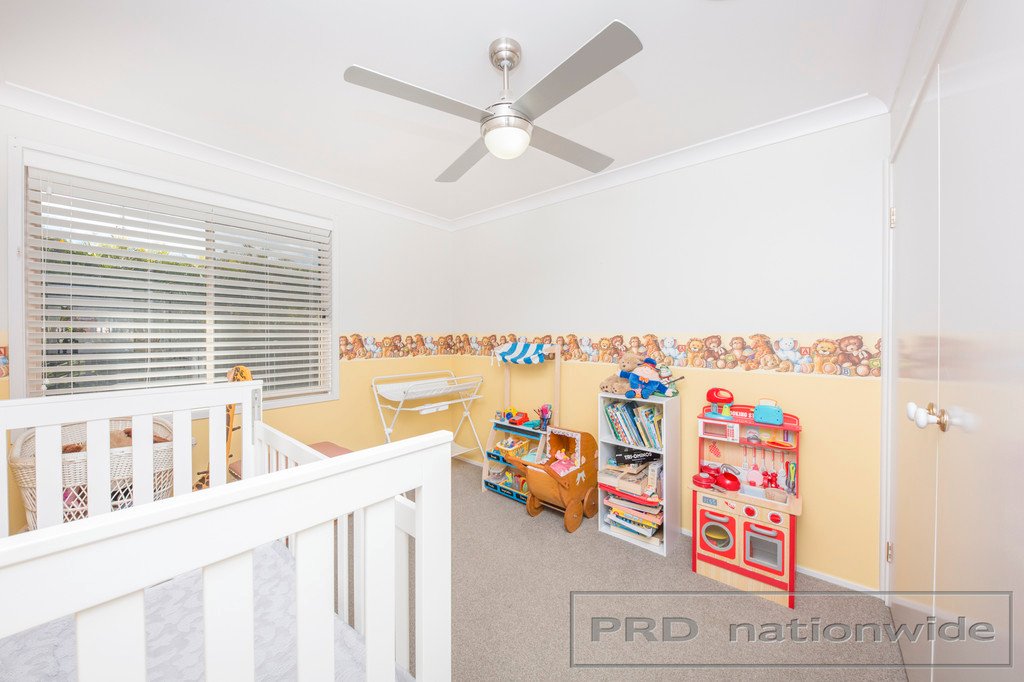 15 Drummond Ave  LARGS 9