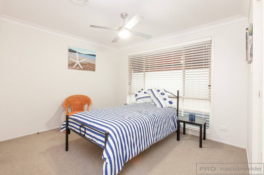 15 Drummond Ave  LARGS 10