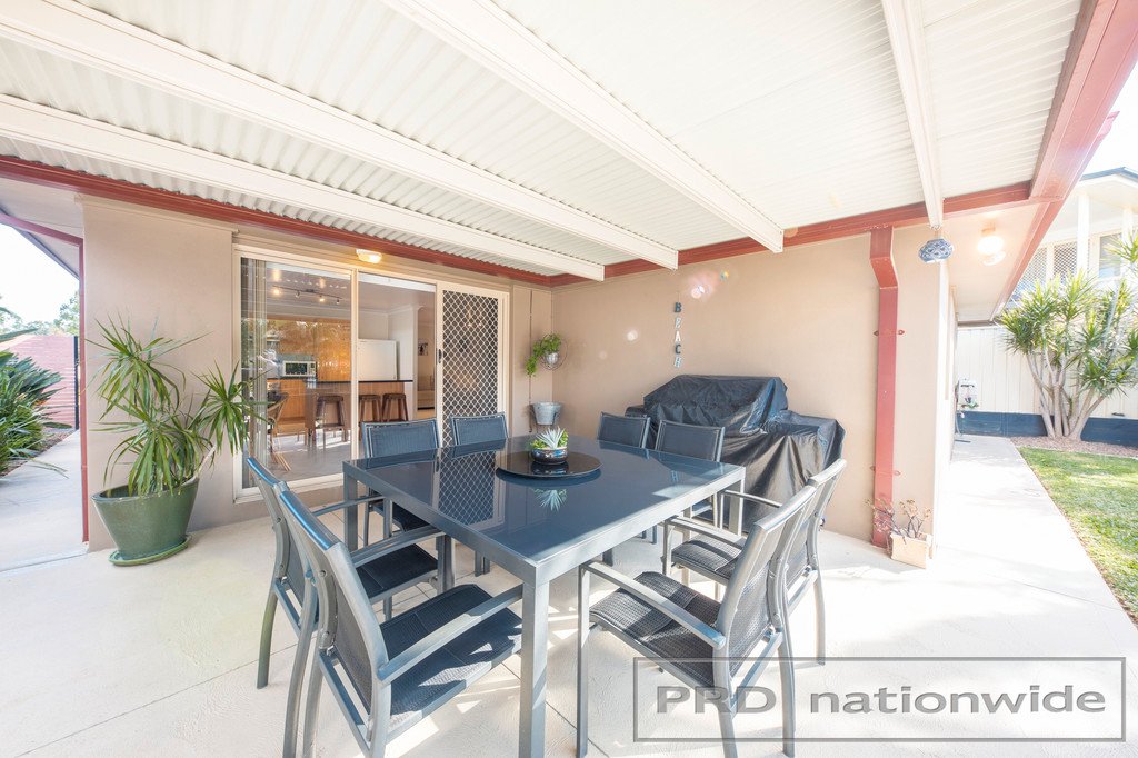 15 Drummond Ave  LARGS 13