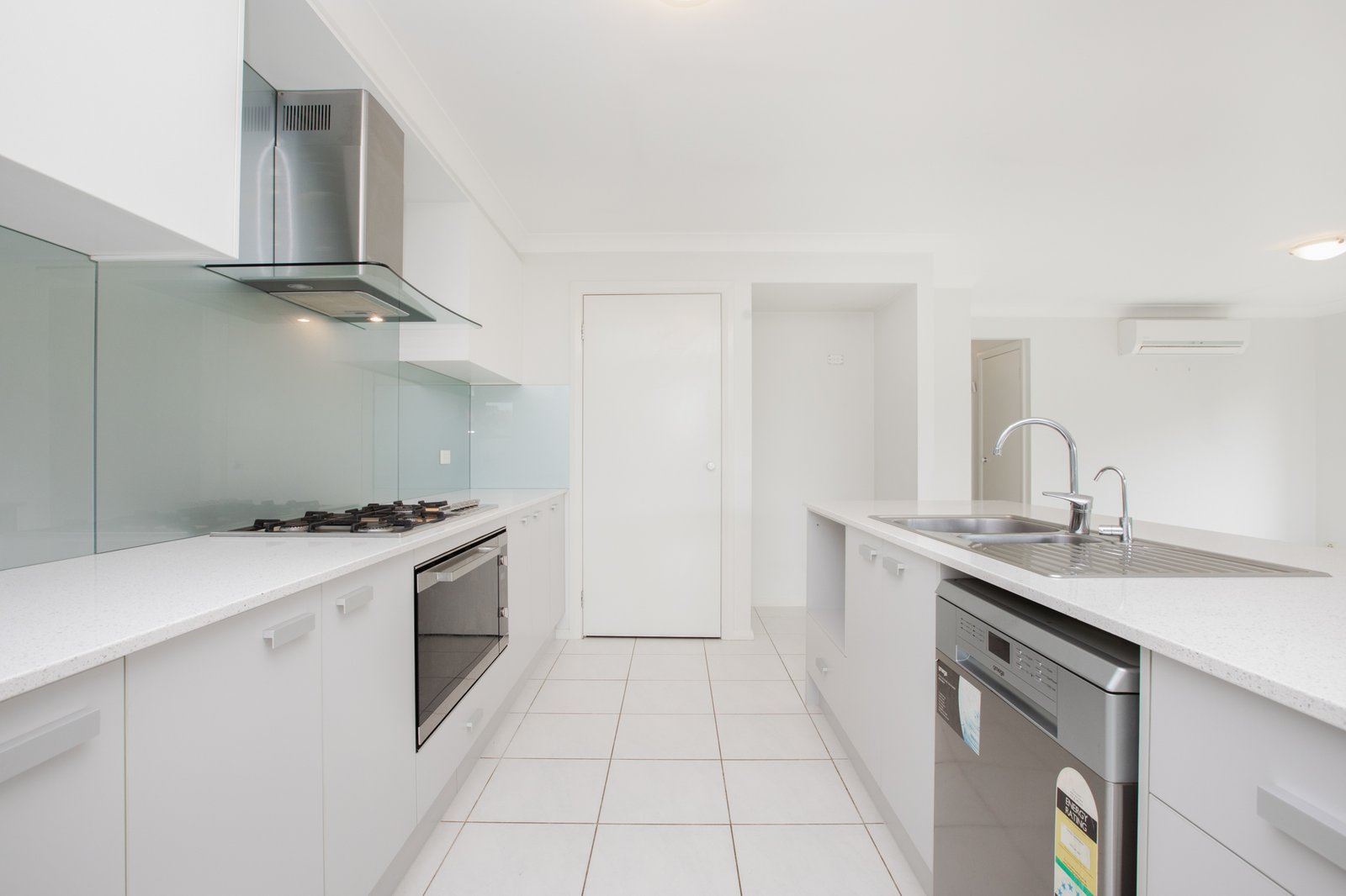 15 Dunnart Street ABERGLASSLYN 7