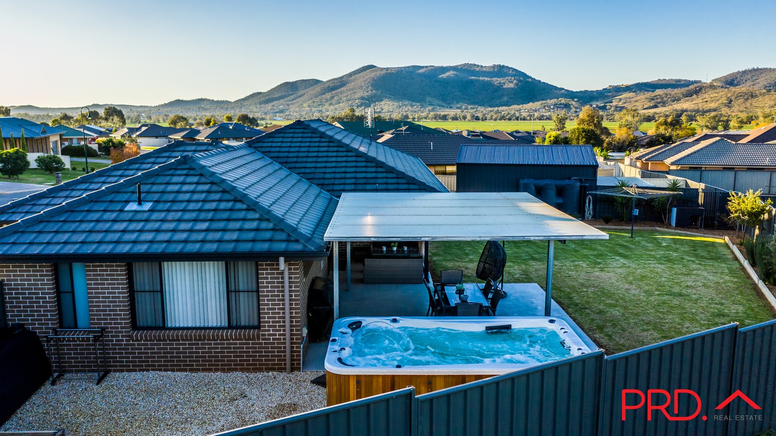 15 Eagle Avenue TAMWORTH 3