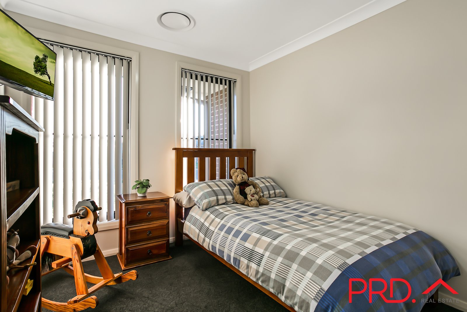15 Eagle Avenue TAMWORTH 19