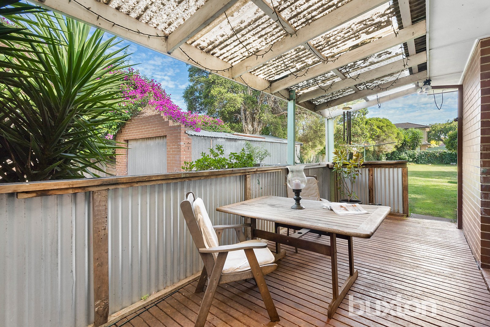 Gallery: 15 East Road